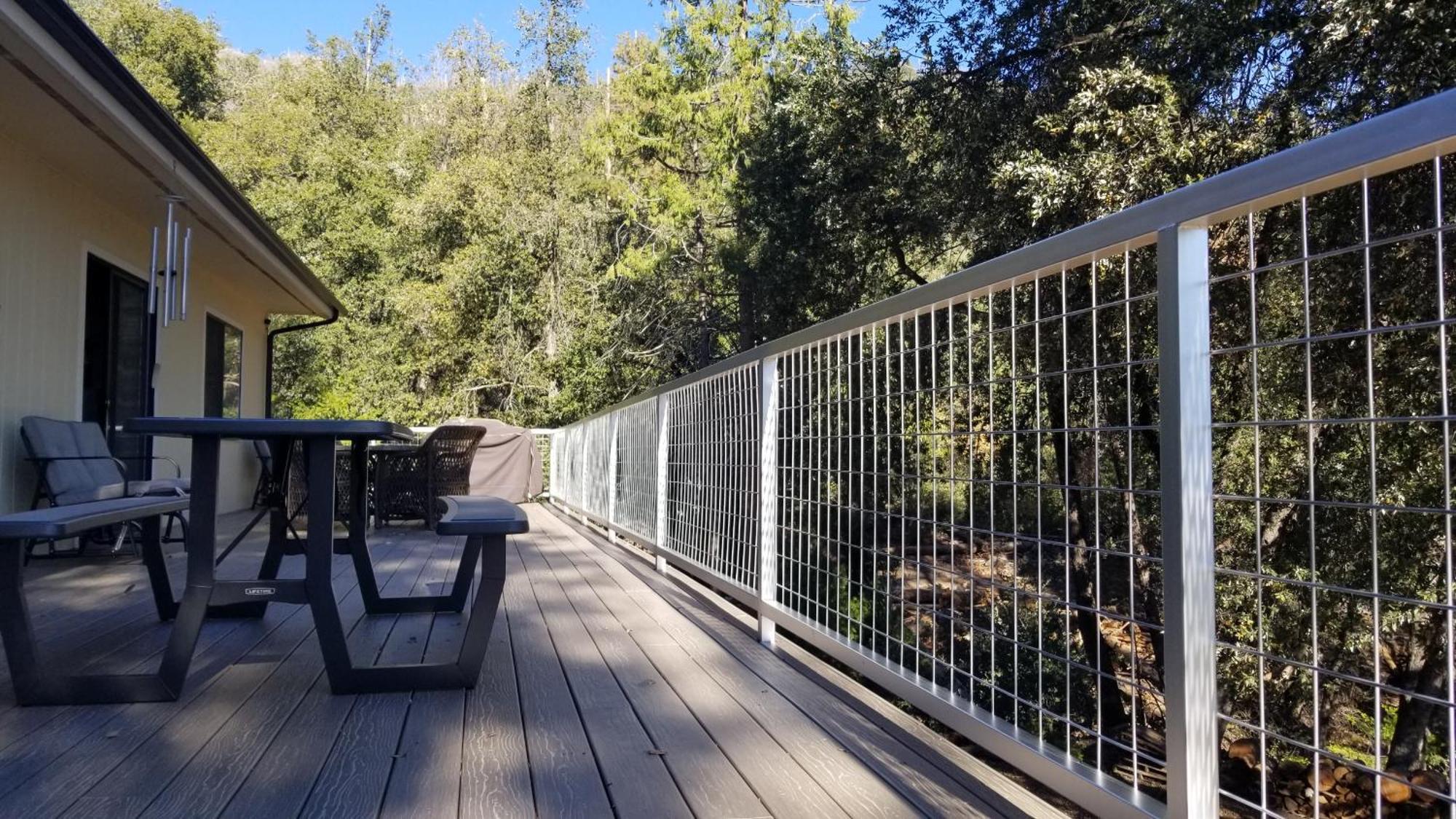 Starlink Yosemite Mountain Retreat